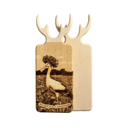 Сувенирная фигурная разделочная доска "Бусел" из кедра с лазерной гравировкой 18/28 см