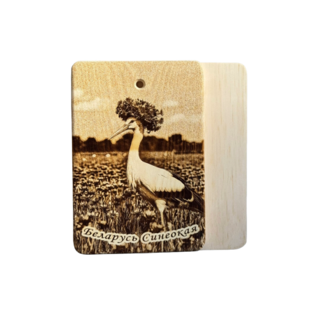 Сувенирная разделочная доска "Бусел" из кедра с лазерной гравировкой 18/28 см